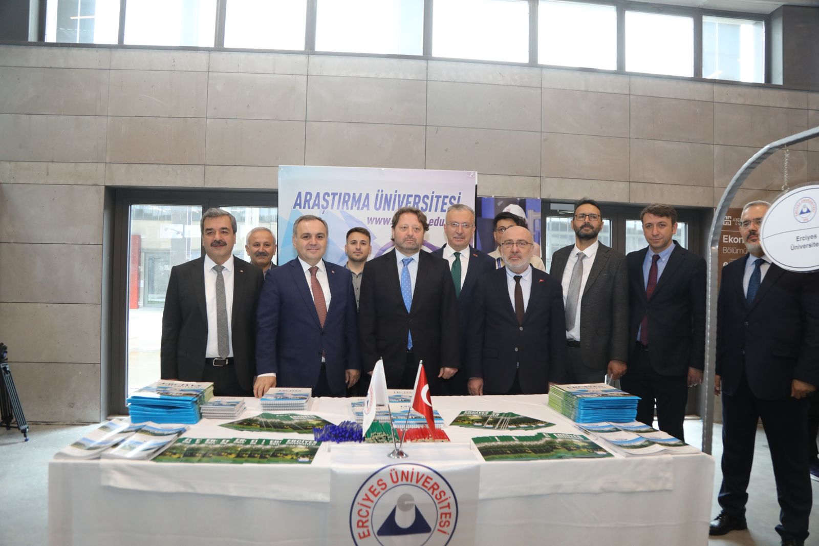 Üniversite Adayları ile Üniversiteler 3. Kez Anadolu Üniversiteler Birliği Üniversite Tanıtım Fuarları’nda Buluşuyor